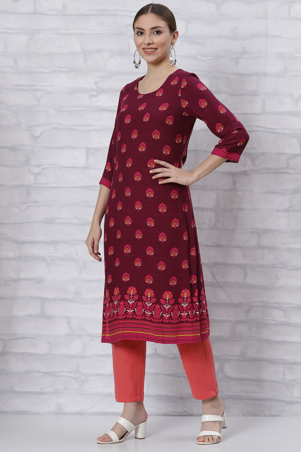 Wine LIVA Straight Kurta image number 0